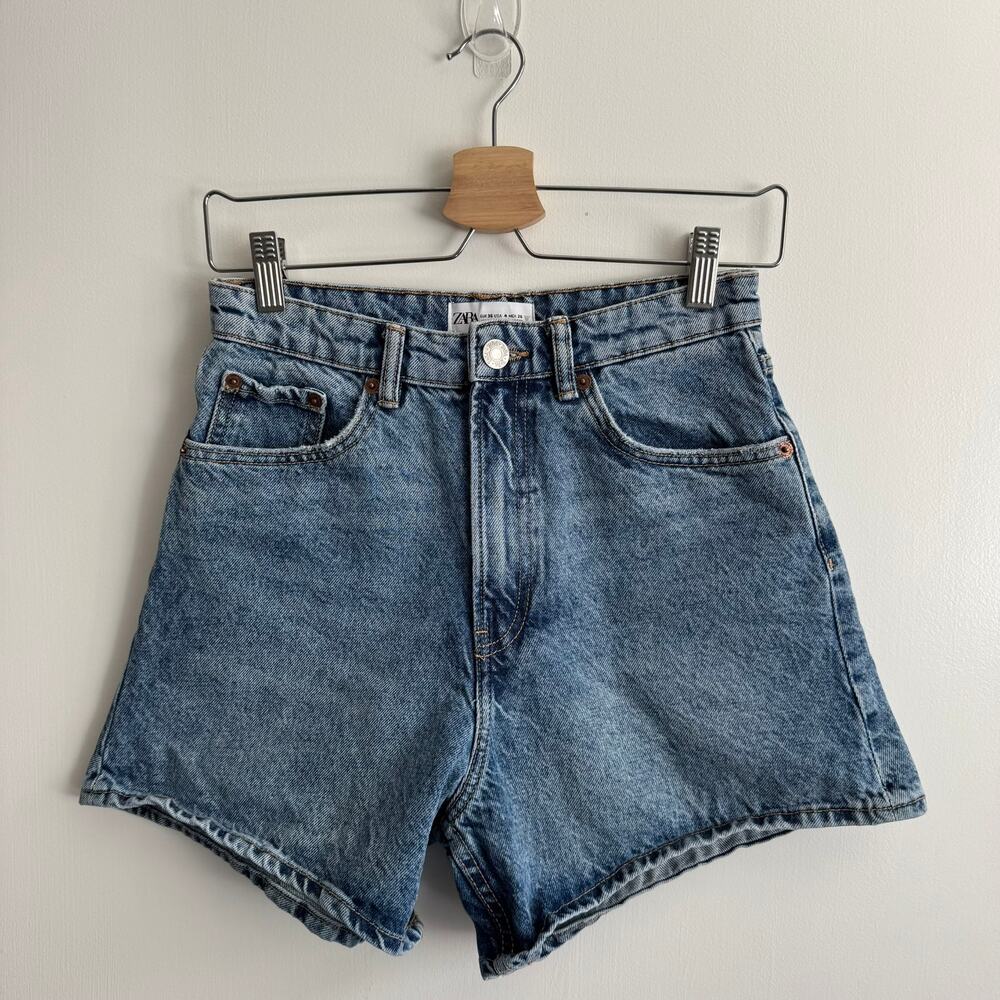 Zara High Rise Denim Shorts Size 4